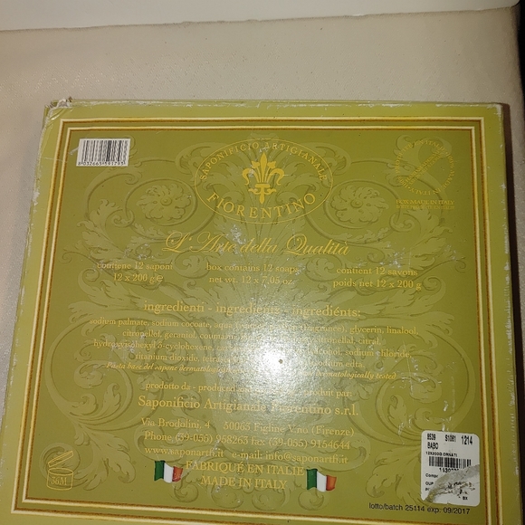 Saponificio Artigianale Fiorentino Handmade Scented Soaps - Picture 2 of 7